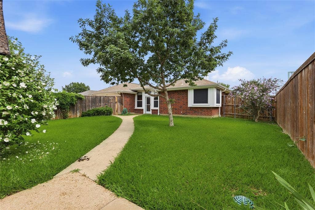 3611 Cedar Creek Lane, Sachse, TX 75048 3611 Cedar Creek Lane, Sachse, TX 75048