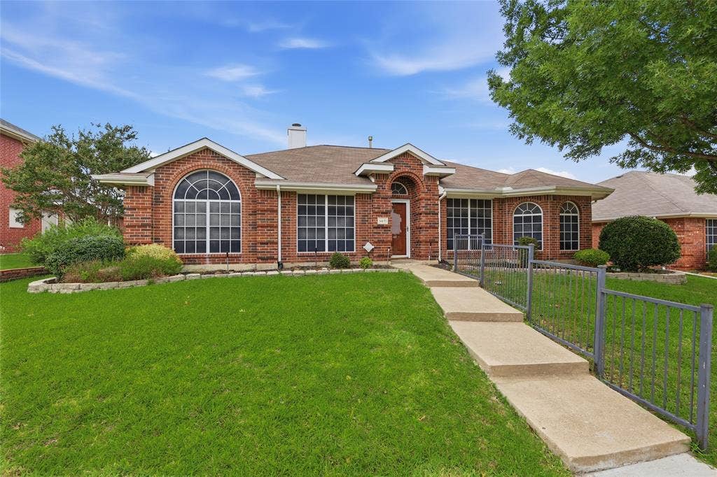 3611 Cedar Creek Lane, Sachse, TX 75048 3611 Cedar Creek Lane, Sachse, TX 75048