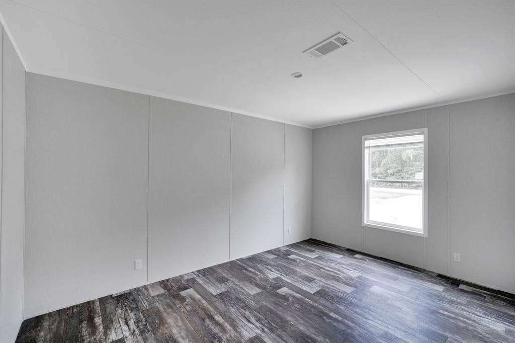 14820 Hyde-A-Way Lane, Mabank, TX 75147 Empty room