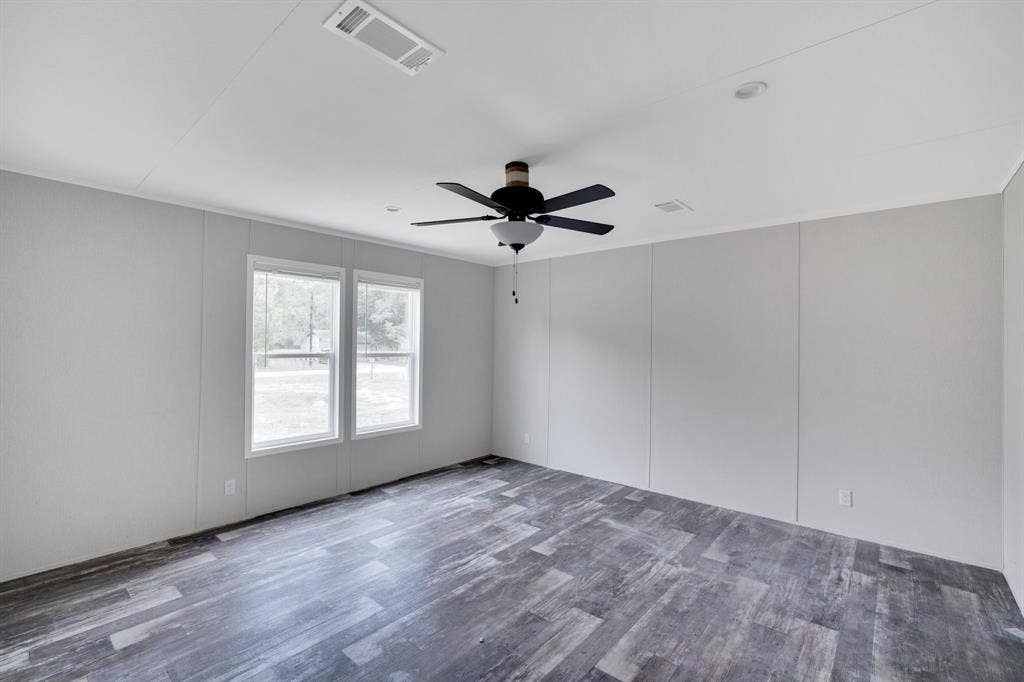 14820 Hyde-A-Way Lane, Mabank, TX 75147 Empty room