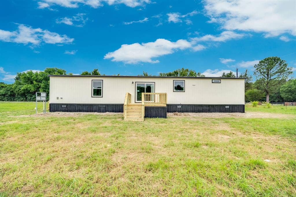 14820 Hyde-A-Way Lane, Mabank, TX 75147 14820 Hyde-A-Way Lane, Mabank, TX 75147