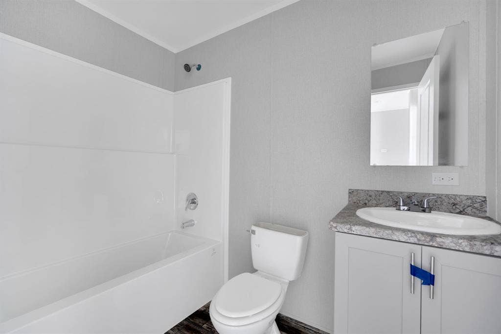 14820 Hyde-A-Way Lane, Mabank, TX 75147 Bathroom