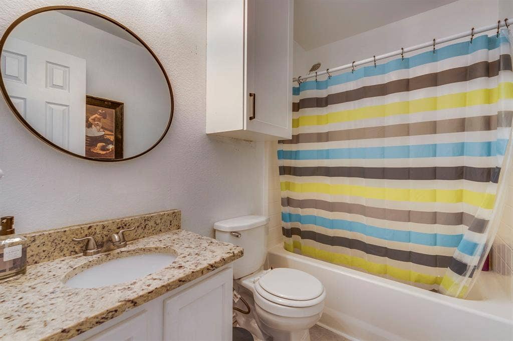 101 Hollow Tree Drive, Red Oak, TX 75154 101 Hollow Tree Drive, Red Oak, TX 75154