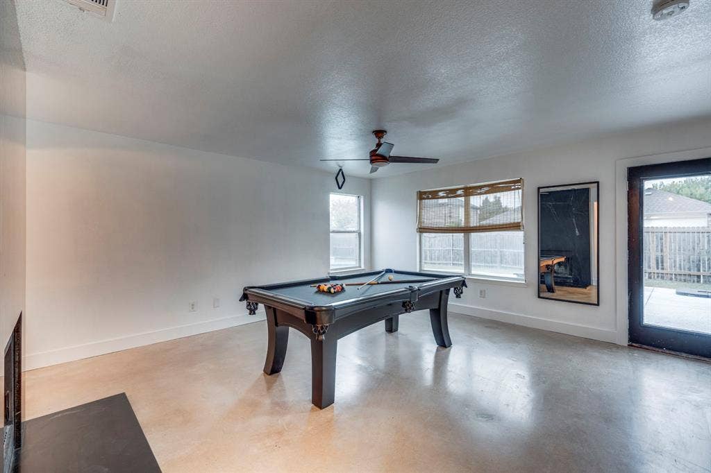 101 Hollow Tree Drive, Red Oak, TX 75154 101 Hollow Tree Drive, Red Oak, TX 75154