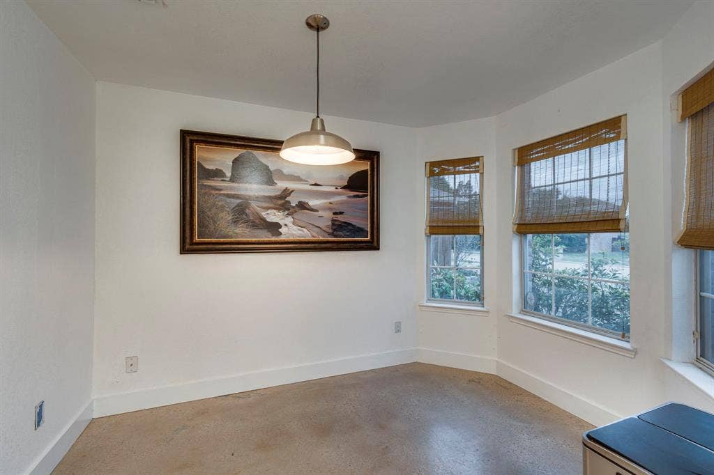 101 Hollow Tree Drive, Red Oak, TX 75154 101 Hollow Tree Drive, Red Oak, TX 75154