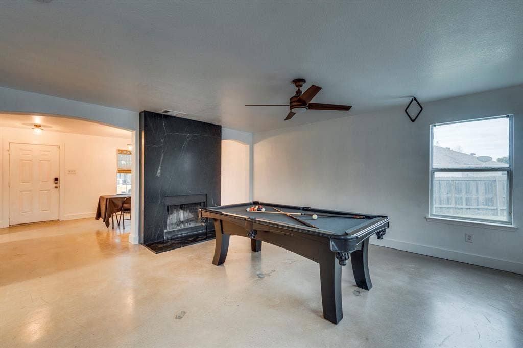 101 Hollow Tree Drive, Red Oak, TX 75154 101 Hollow Tree Drive, Red Oak, TX 75154