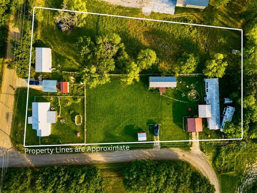 Property photo for 112 Woodlake Lane, Axtell, TX