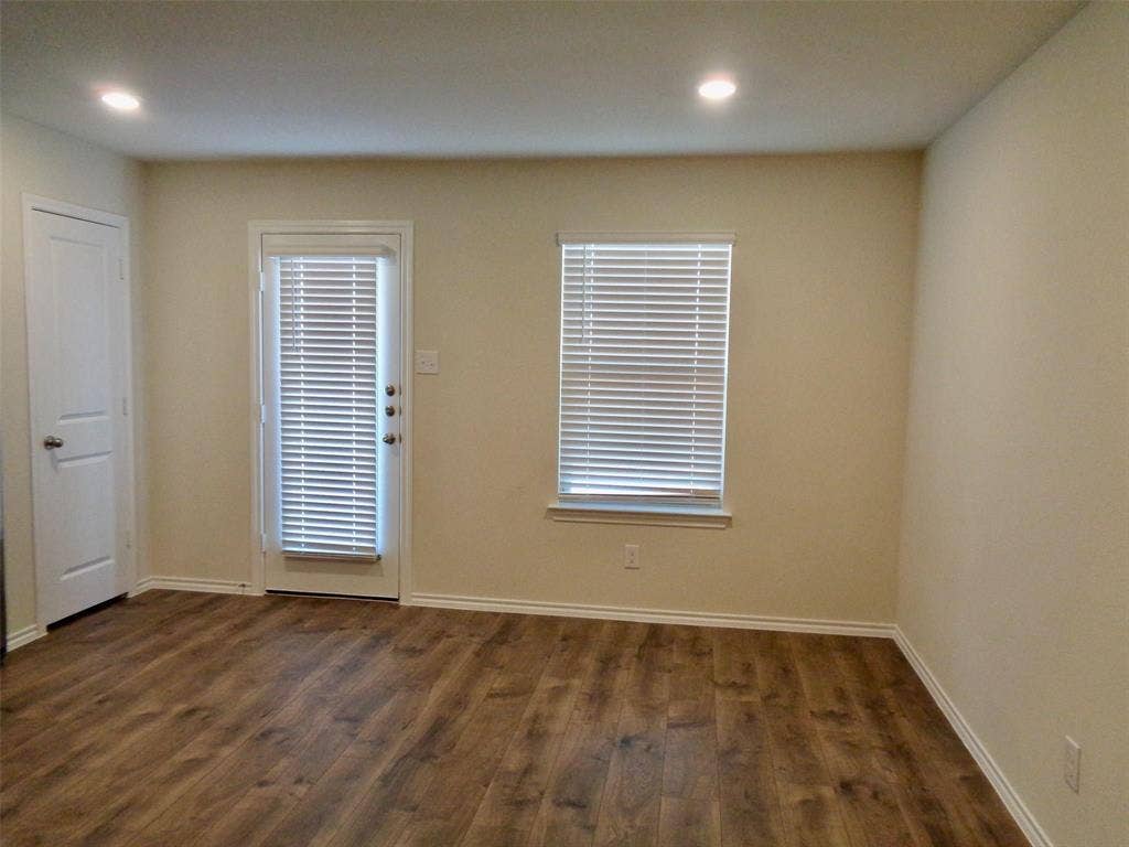 1806 Yale Street, Farmersville, TX 75442 1806 Yale Street, Farmersville, TX 75442