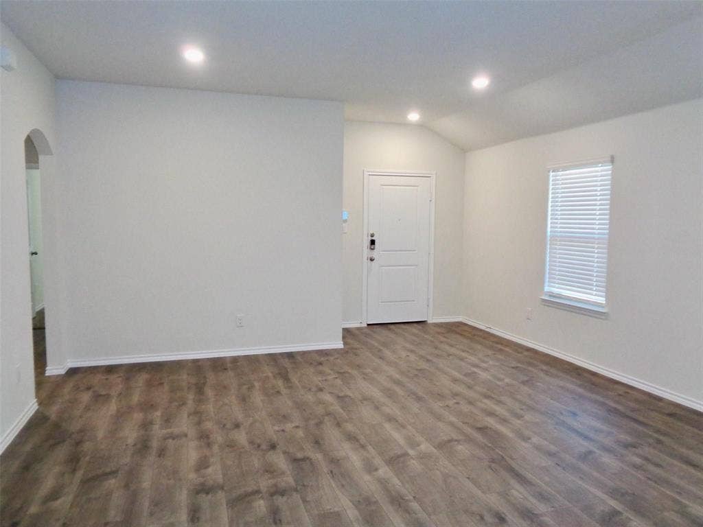 1806 Yale Street, Farmersville, TX 75442 1806 Yale Street, Farmersville, TX 75442