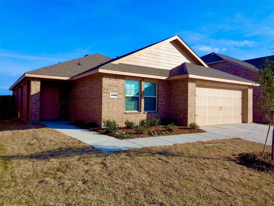 Property photo for 1806 Yale Street, Farmersville, TX