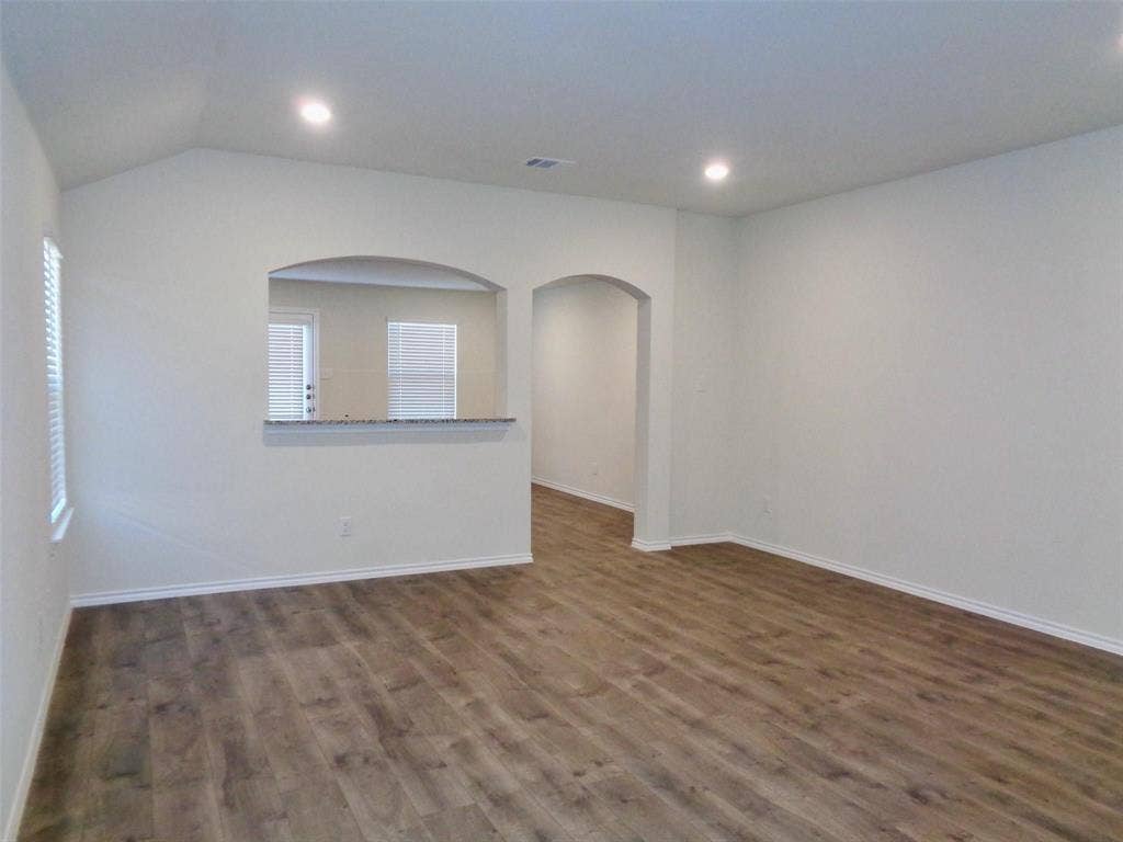 1806 Yale Street, Farmersville, TX 75442 1806 Yale Street, Farmersville, TX 75442