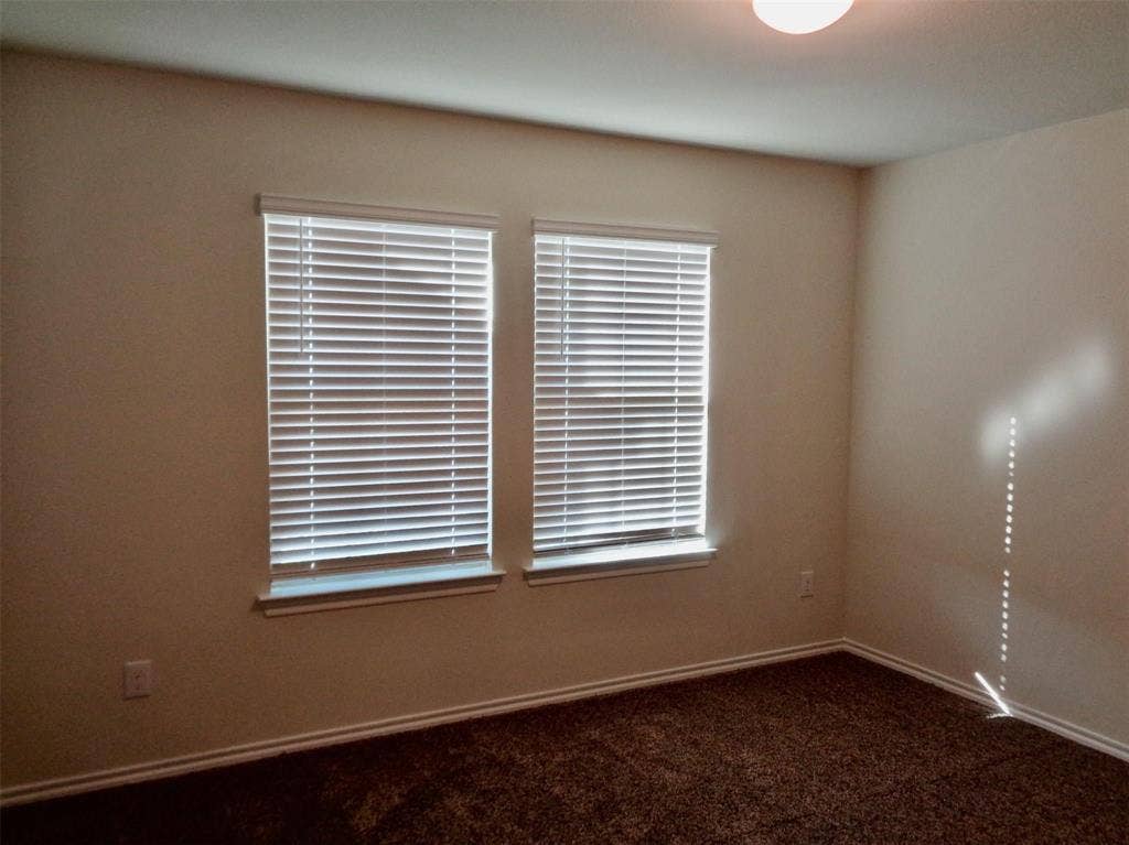 1806 Yale Street, Farmersville, TX 75442 1806 Yale Street, Farmersville, TX 75442