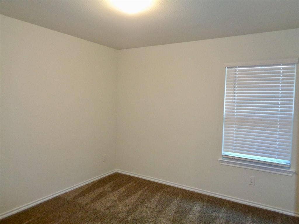 1806 Yale Street, Farmersville, TX 75442 1806 Yale Street, Farmersville, TX 75442