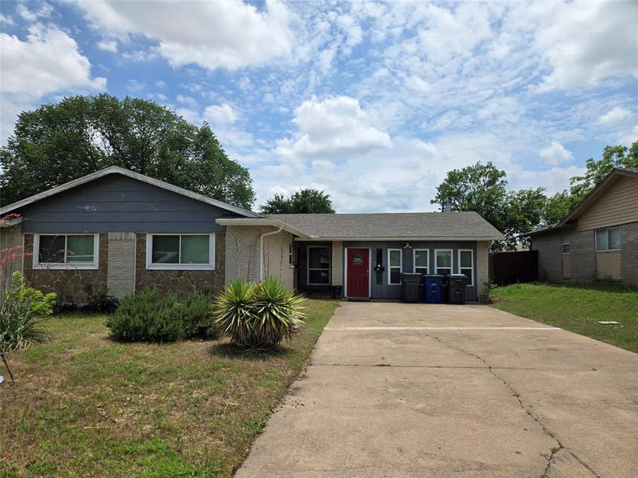 Property photo for 624 Oceanview Drive, Dallas, TX
