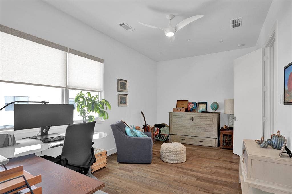 13001 Hutton Drive, #10, Farmers Branch, TX 75234 13001 Hutton Drive, #10, Farmers Branch, TX 75234