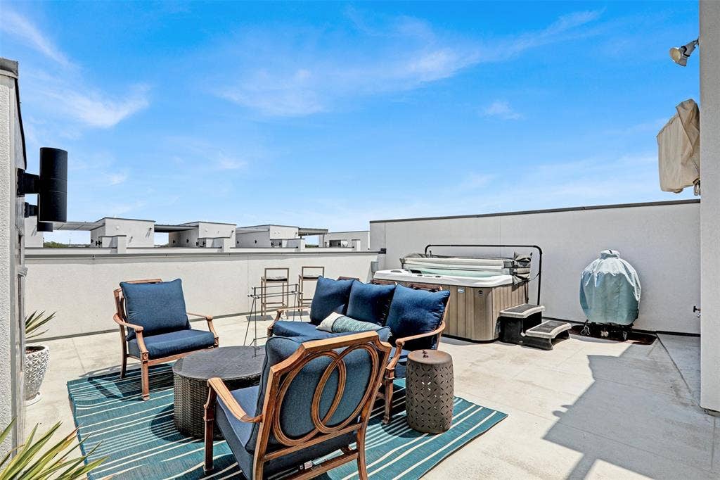 13001 Hutton Drive, #10, Farmers Branch, TX 75234 13001 Hutton Drive, #10, Farmers Branch, TX 75234