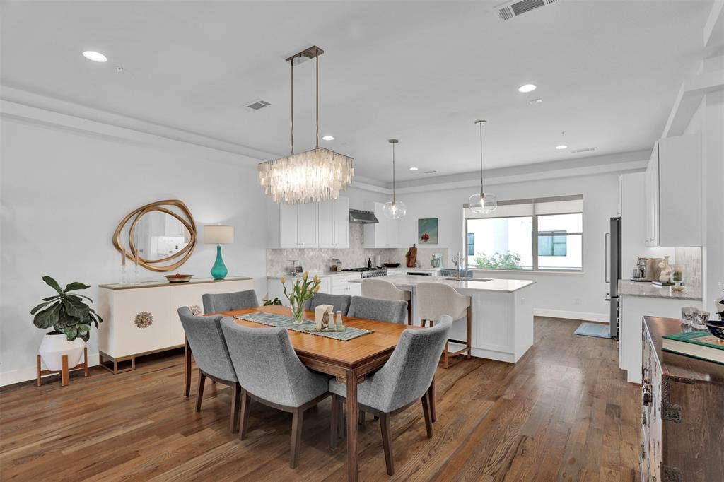 13001 Hutton Drive, #10, Farmers Branch, TX 75234 13001 Hutton Drive, #10, Farmers Branch, TX 75234