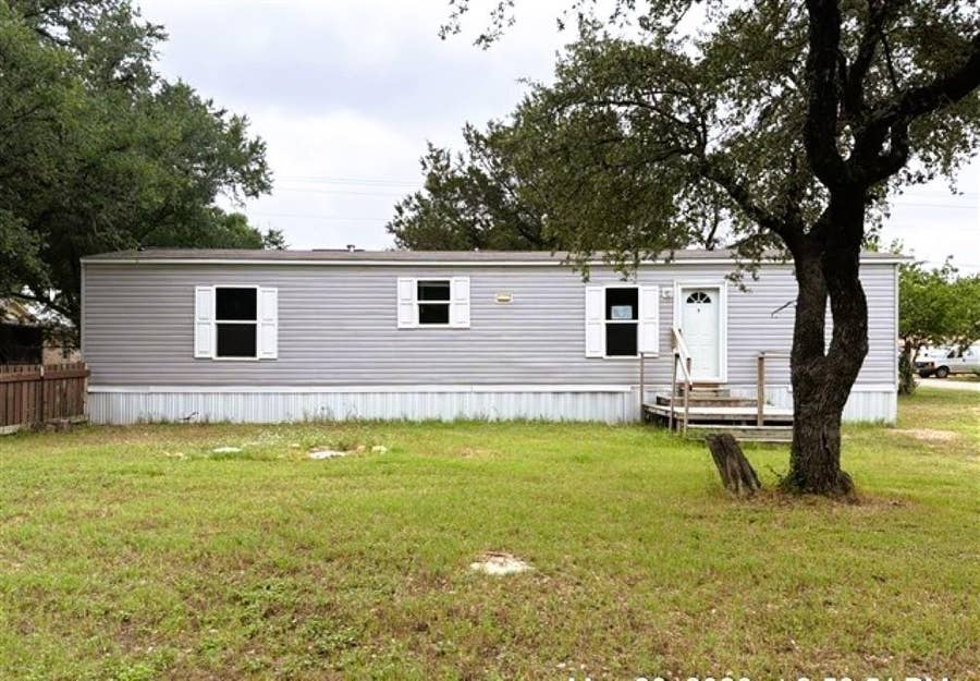 Property photo for 2802 Sycamore Court, Granbury, TX