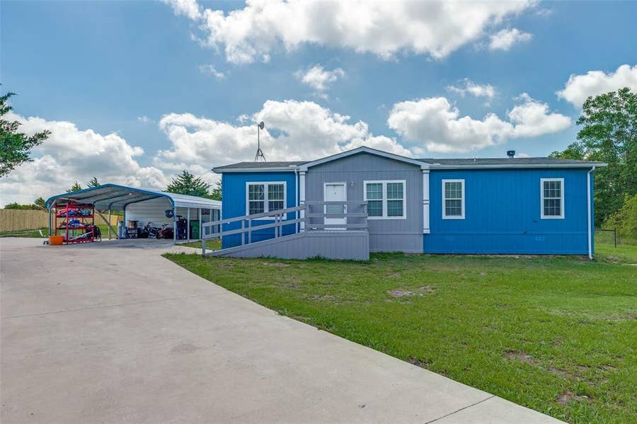 Property photo for 9147 County Road 1143, Leonard, TX