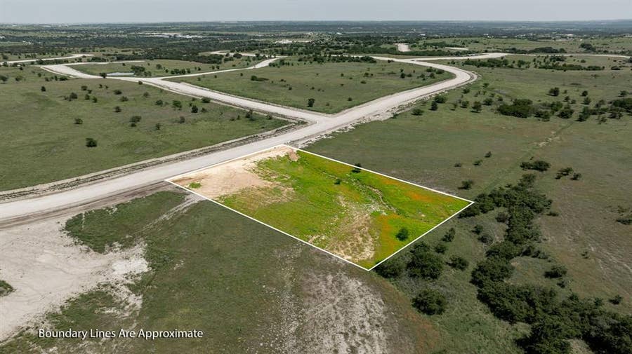 Property photo for 3004 Lucky Pepper Drive, Cresson, TX