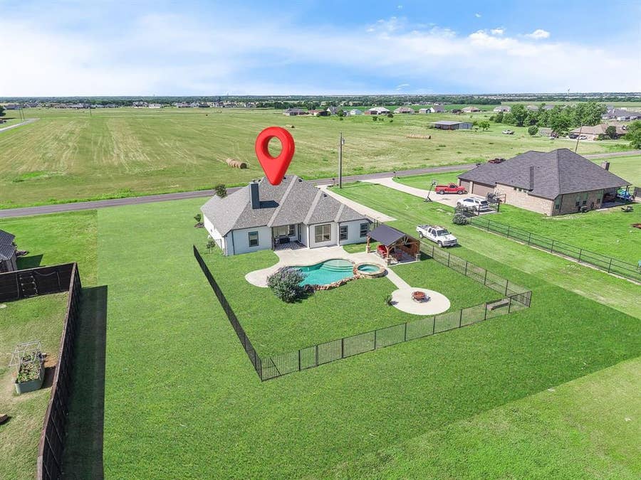 Property photo for 2423 County Road 2710, Caddo Mills, TX