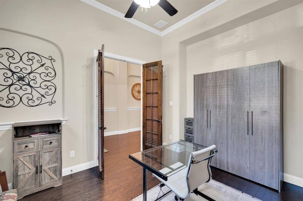 Another view of the office, or 5th bedroom, featuring the Murphy bed.