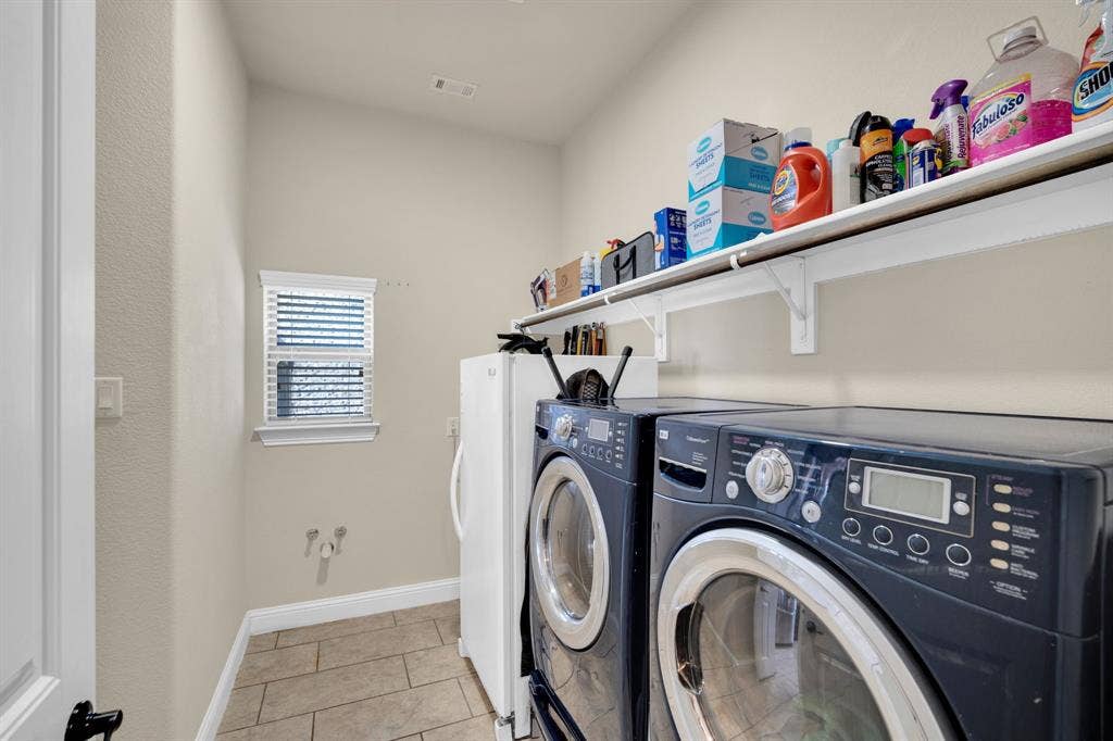 HUGE laundry room and it's plumbed for a sink!