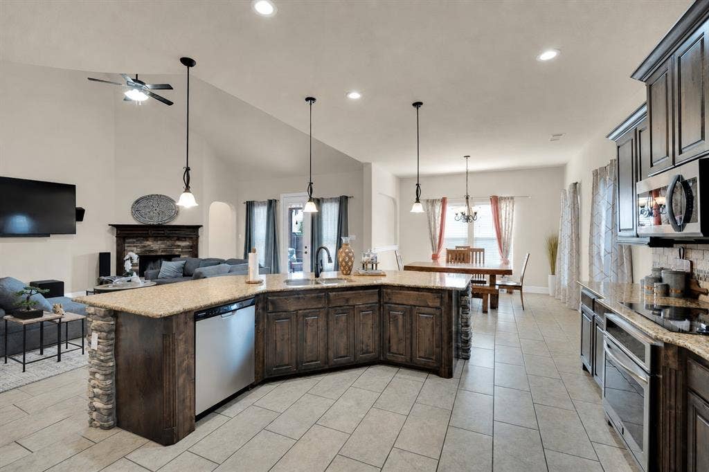 HUGE space for cooking and entertaining!