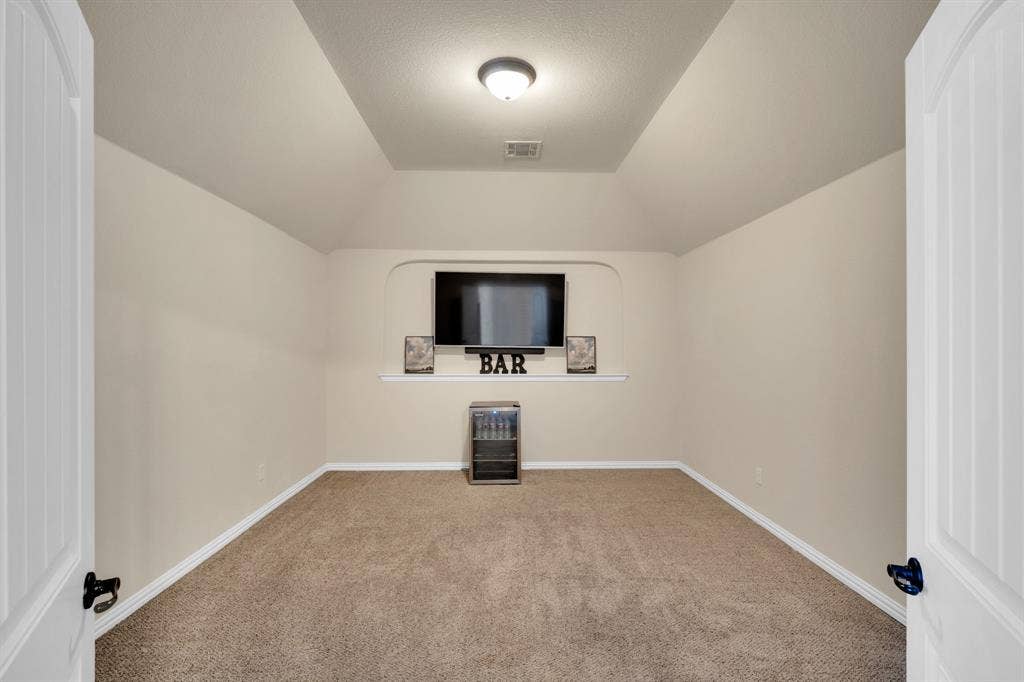 Upstairs media room, or use it for a workout room-whatever you need!