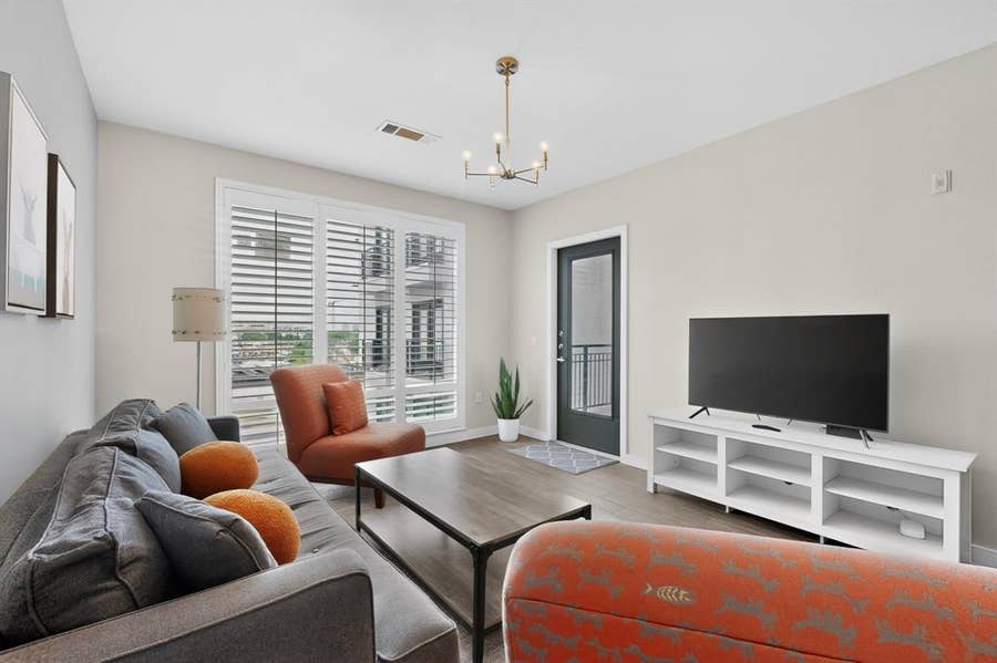 Property photo for 5609 Smu Boulevard, #306, Dallas, TX