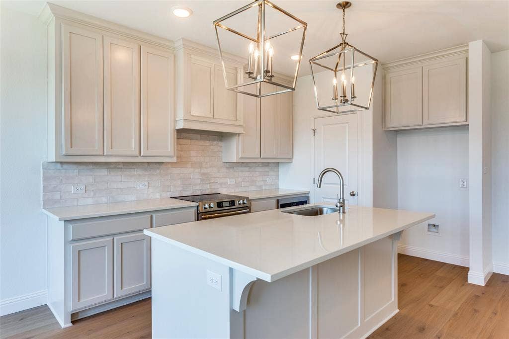 2712 Glasgow Way, Denton, TX 76207 2712 Glasgow Way, Denton, TX 76207