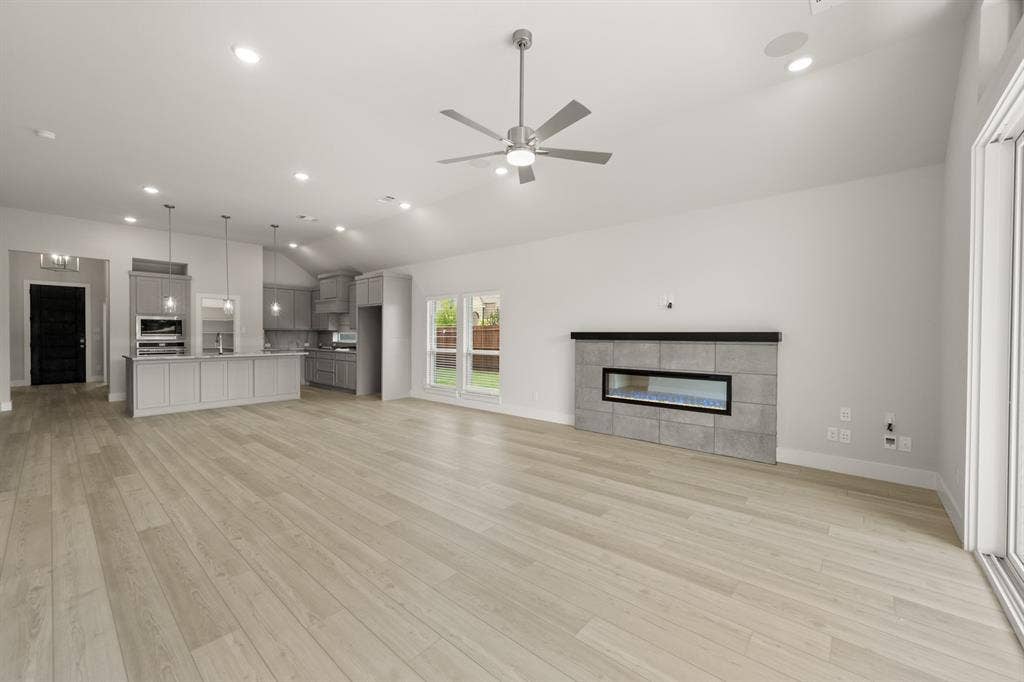1809 River Hills Court, Midlothian, TX 76065 1809 River Hills Court, Midlothian, TX 76065