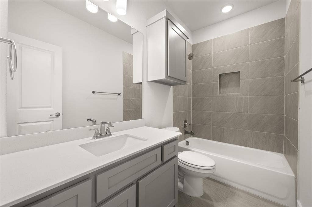 1809 River Hills Court, Midlothian, TX 76065 1809 River Hills Court, Midlothian, TX 76065