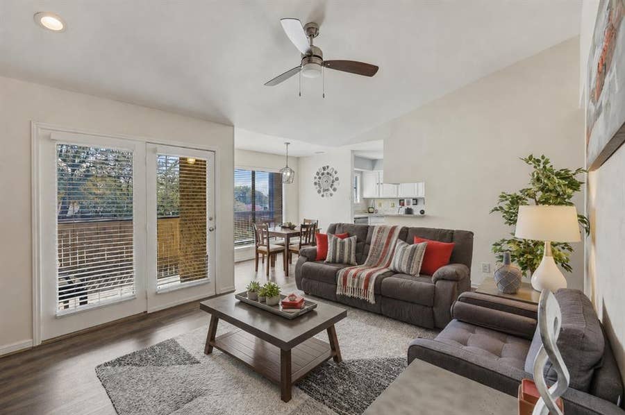 Property photo for 1900 Cloisters Drive, #322, Arlington, TX