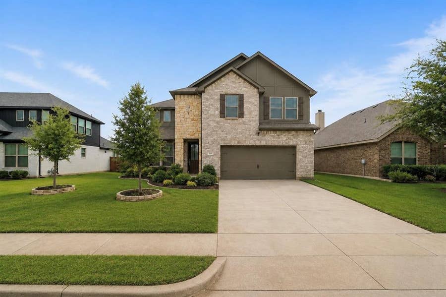 Property photo for 870 Cavalcade Drive, Ferris, TX