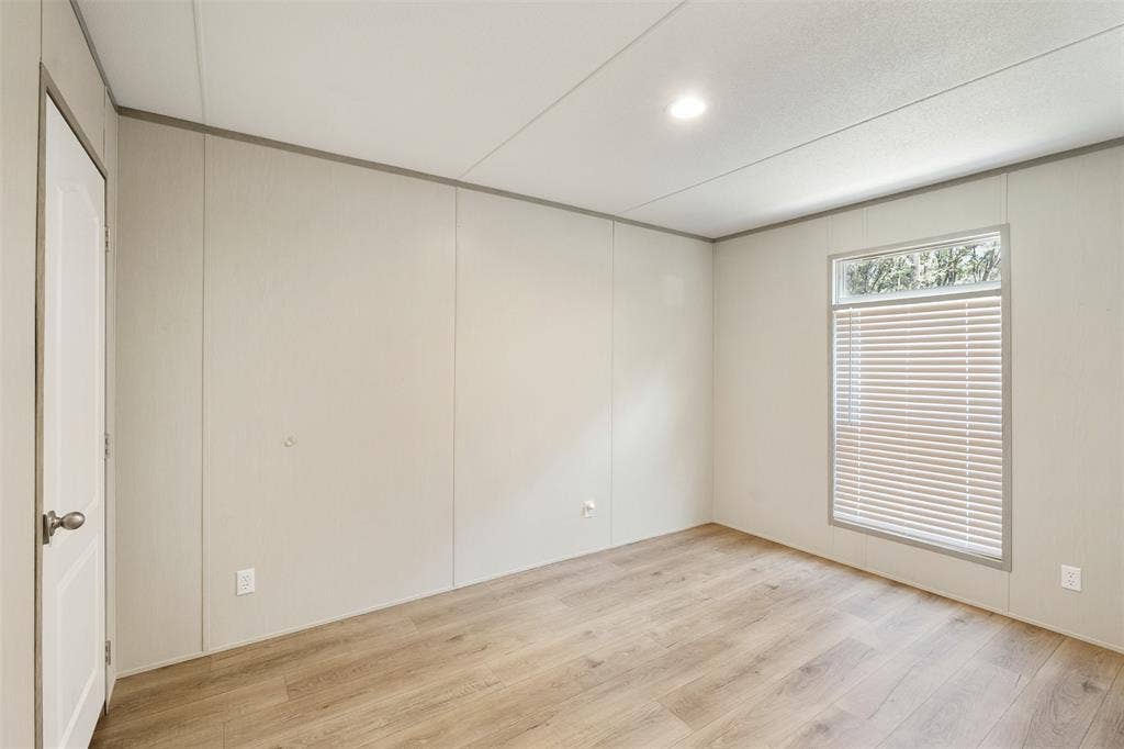 229 Forest Lane Drive, #B, Mabank, TX 75156