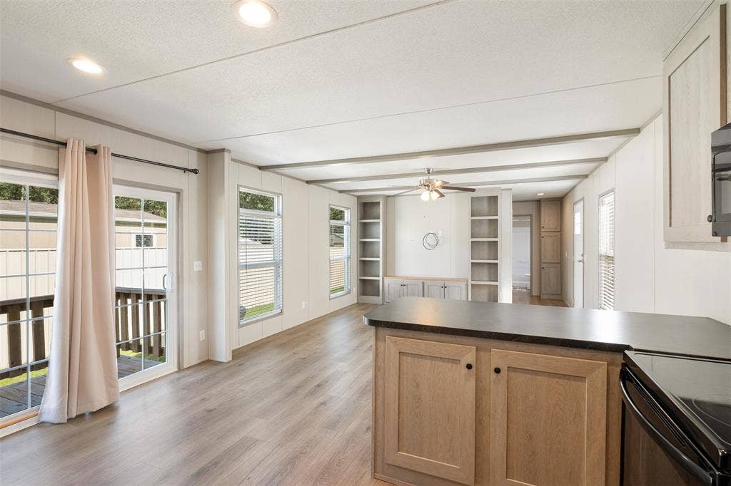 229 Forest Lane Drive, #B, Mabank, TX 75156