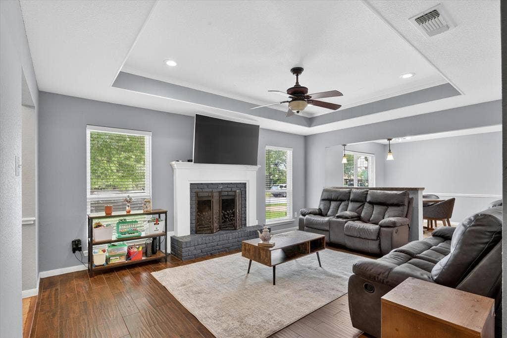 107 Garvin Way, Midlothian, TX 76065 107 Garvin Way, Midlothian, TX 76065