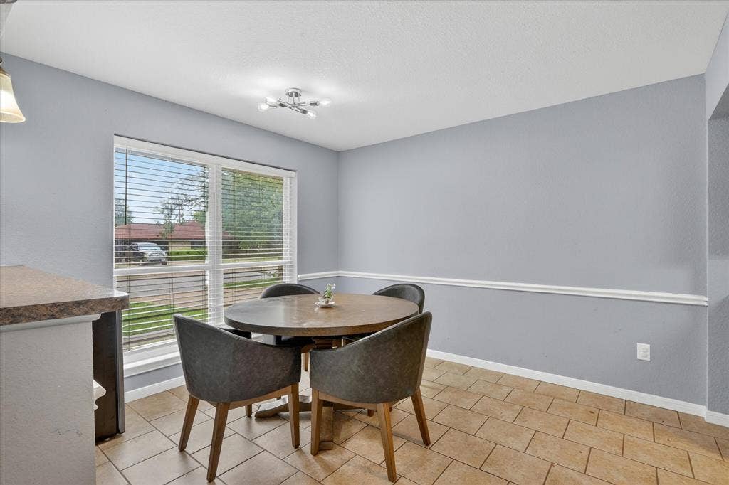 107 Garvin Way, Midlothian, TX 76065 107 Garvin Way, Midlothian, TX 76065