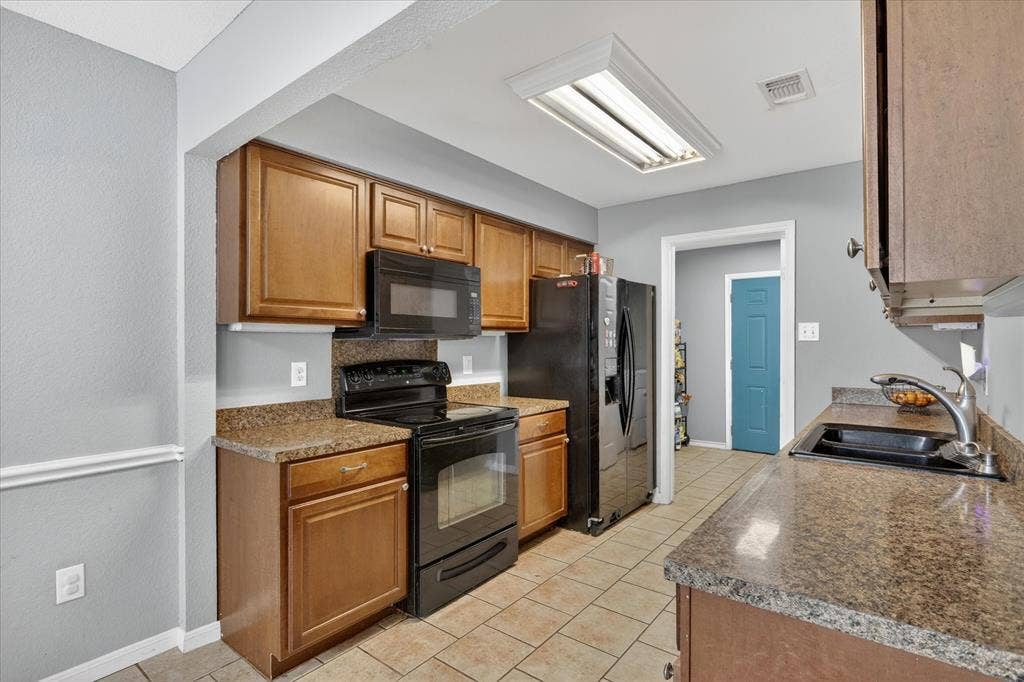 107 Garvin Way, Midlothian, TX 76065 107 Garvin Way, Midlothian, TX 76065