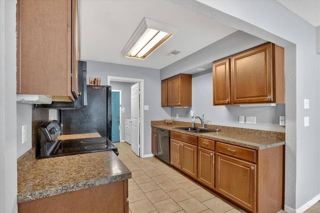 107 Garvin Way, Midlothian, TX 76065 107 Garvin Way, Midlothian, TX 76065