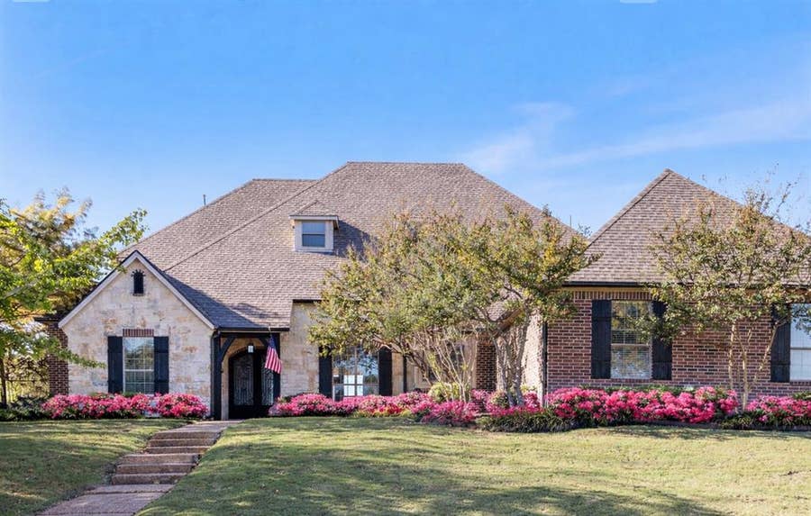 Property photo for 164 Stoneleigh Drive, Heath, TX
