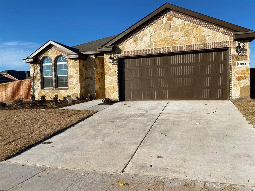 1301 Surrey Street, Melissa, TX 75454 1301 Surrey Street, Melissa, TX 75454