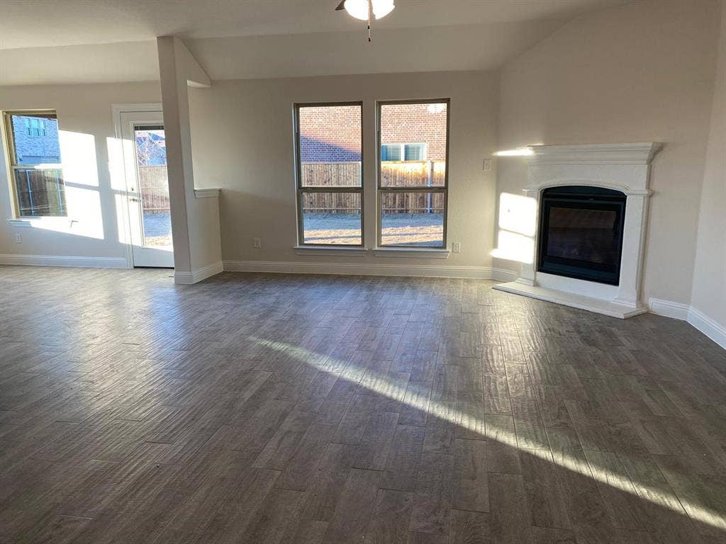 1301 Surrey Street, Melissa, TX 75454 1301 Surrey Street, Melissa, TX 75454