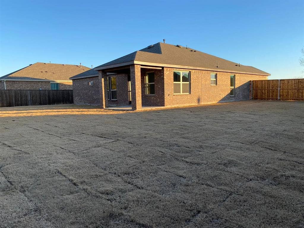 1301 Surrey Street, Melissa, TX 75454 1301 Surrey Street, Melissa, TX 75454