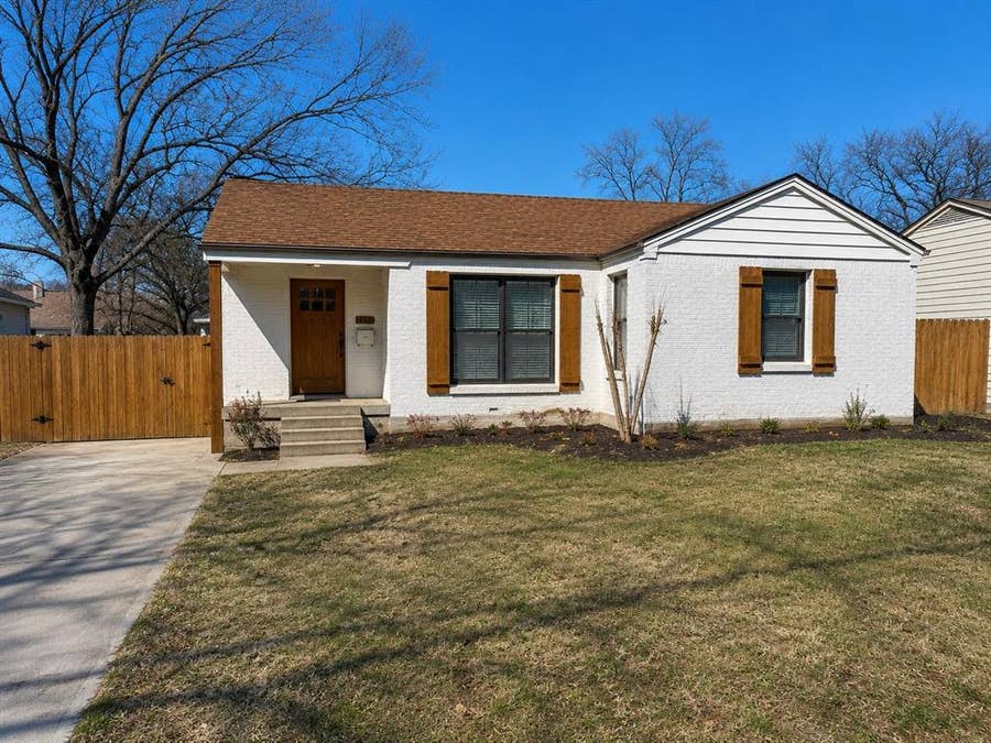 Property photo for 2716 W Biddison Street, Fort Worth, TX