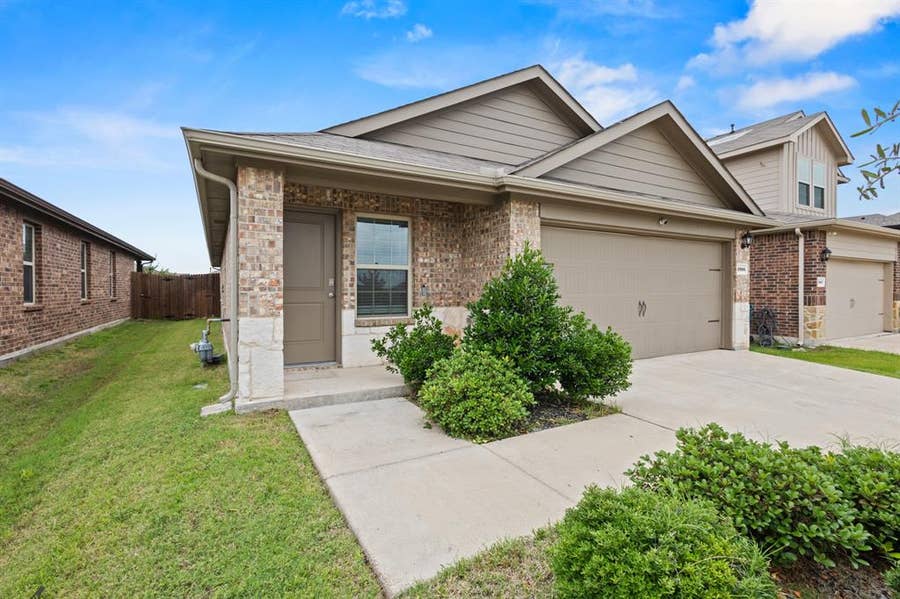 Property photo for 2905 Mourning Dove Trail, Crandall, TX