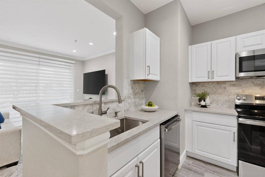 330 Las Colinas Boulevard E, #172, Irving, TX 75039