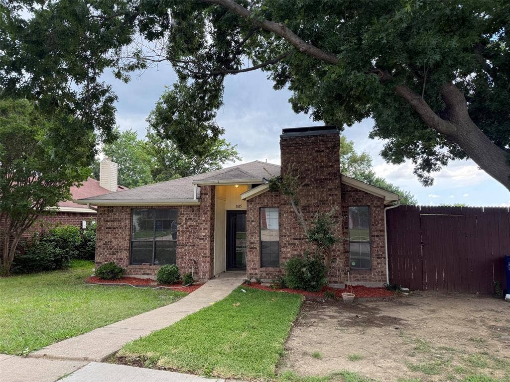 1815 Lombard Street, Garland, TX 75043 1815 Lombard Street, Garland, TX 75043