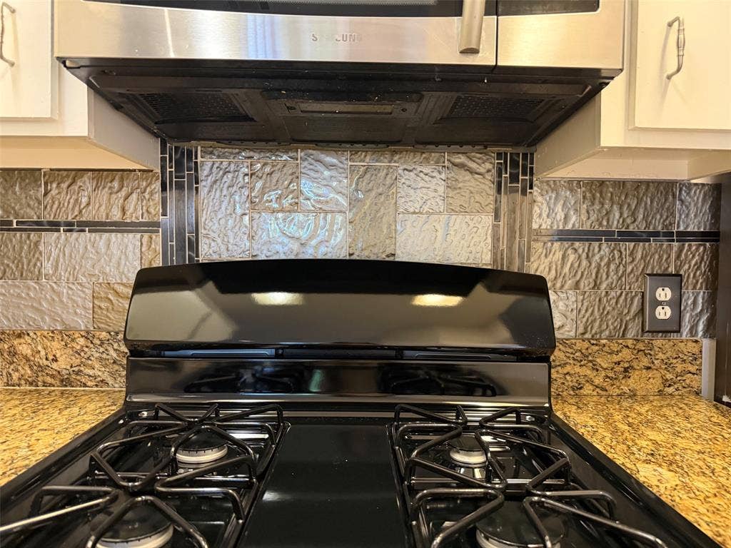1815 Lombard Street, Garland, TX 75043 1815 Lombard Street, Garland, TX 75043